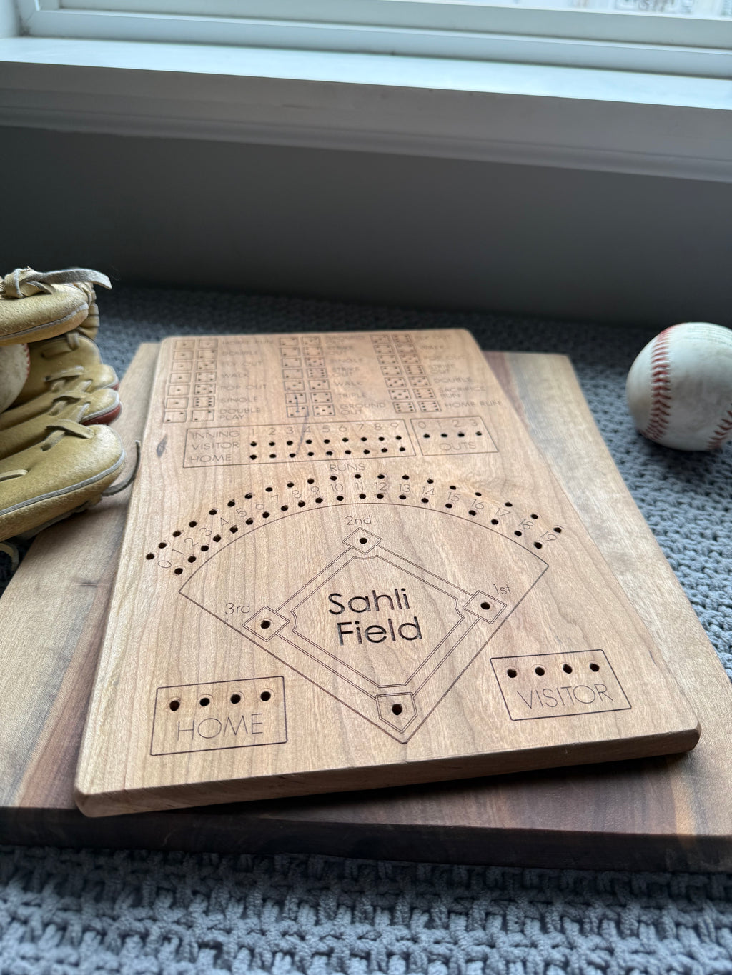 Hardwood Dugout Dice (Baseball Dice Game)