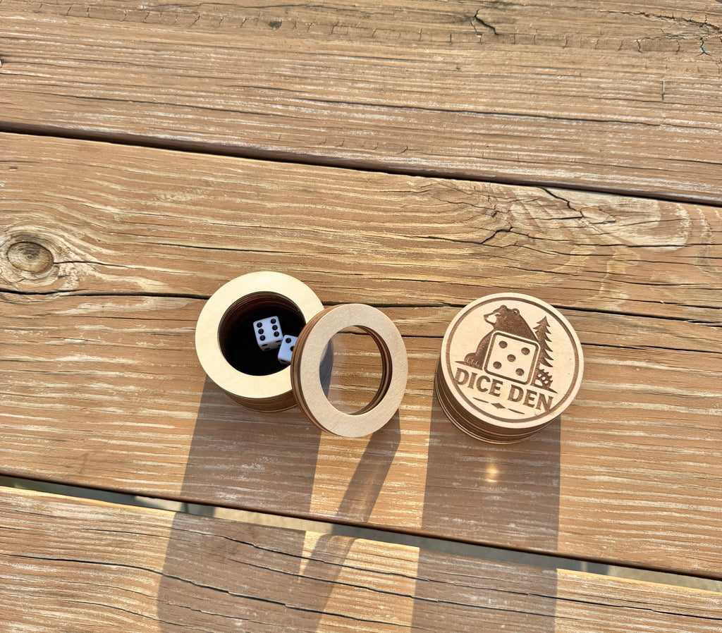 Dice Den Dice Shaker, Magnetic Dice Holder, Dice Cup with Transparent Lid, Travel Dice Shaker
